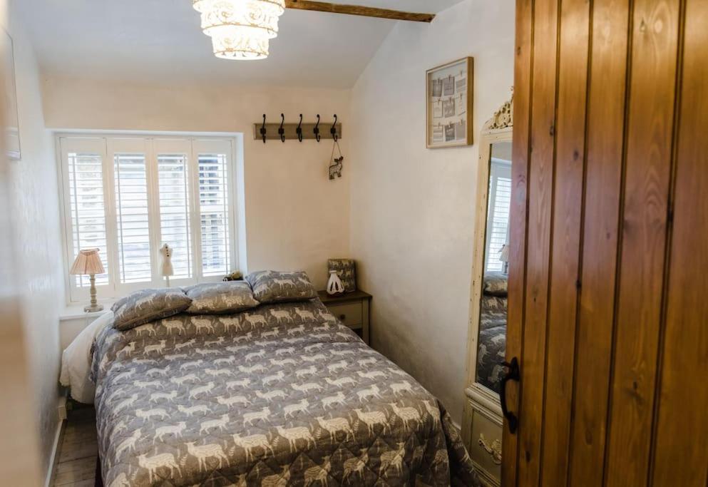 1800 Period Grade 2 Listed Cottage Addingham Exterior foto